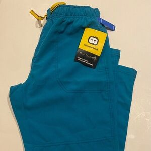 Wonder Wink Scrub Bottoms NWT